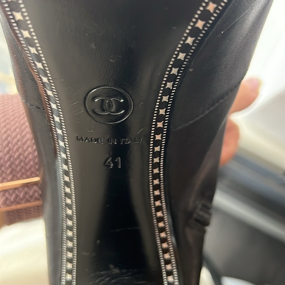 CHANEL ANKLE BOOTIES - Picture 8 of 10